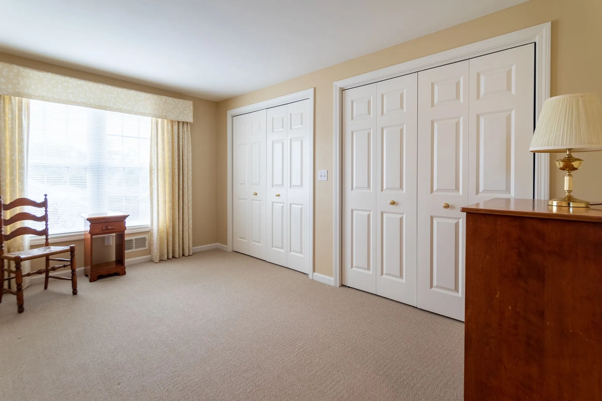 56 Hampton Meadows Hampton NH 03842-1814