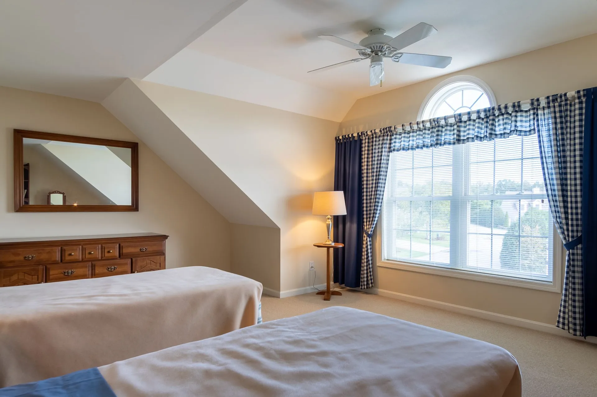 56 Hampton Meadows Hampton NH 03842-1814