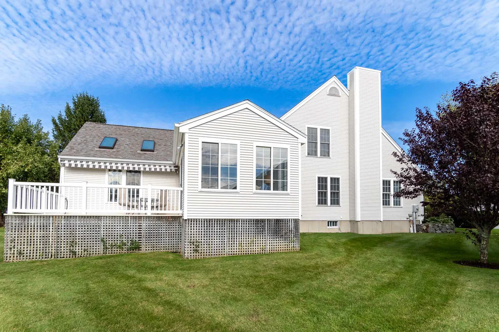 56 Hampton Meadows Hampton NH 03842-1814