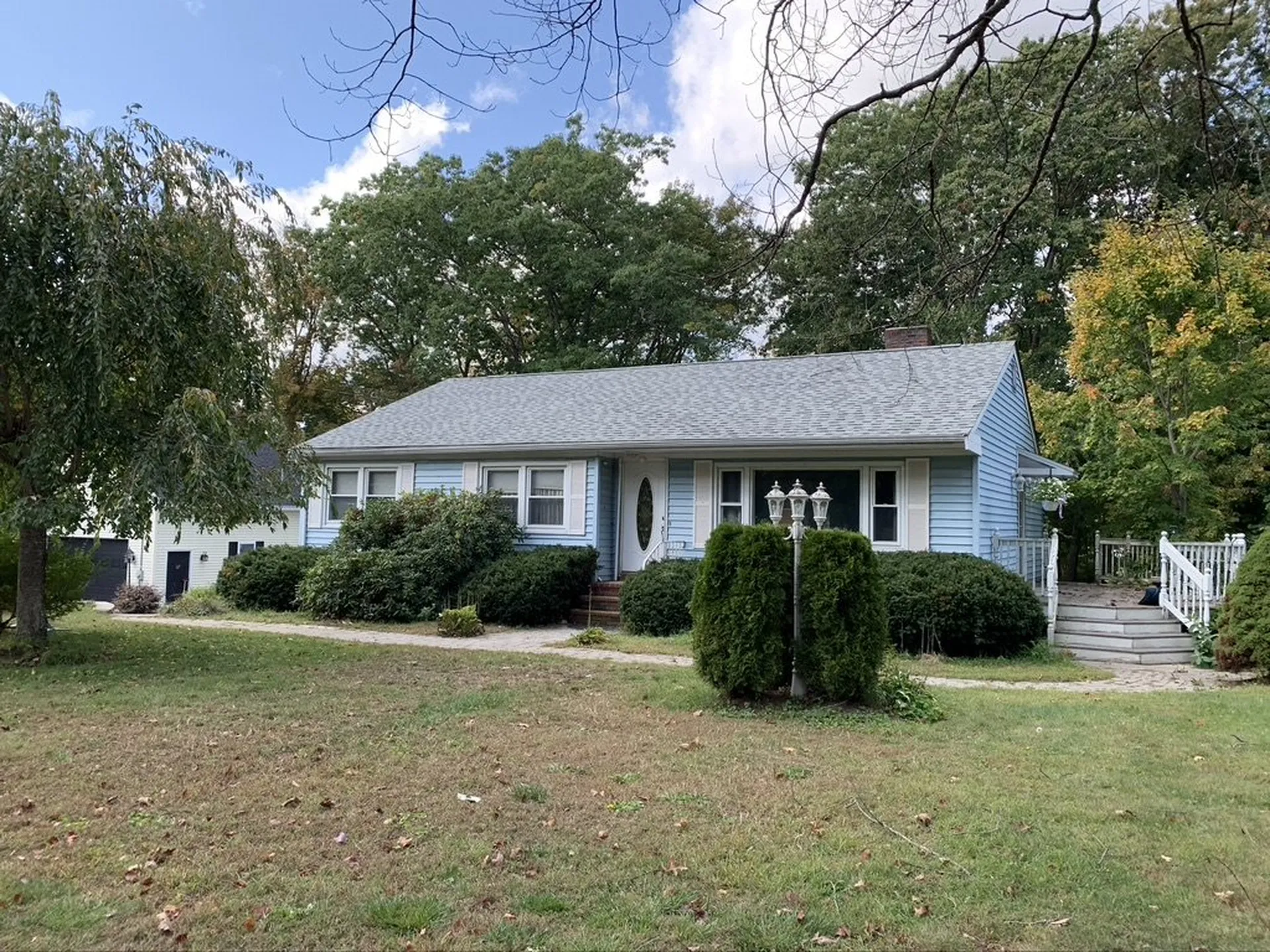 137 Millville Street Salem NH 03079-2221
