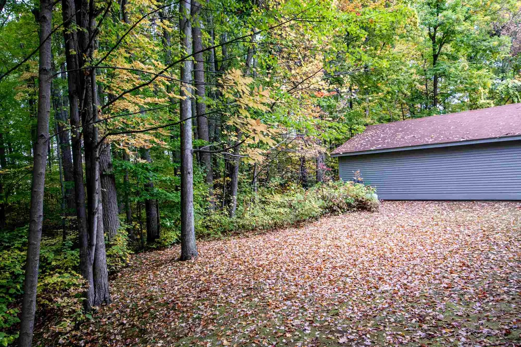 18 Pheasant Woods Colchester VT 05446