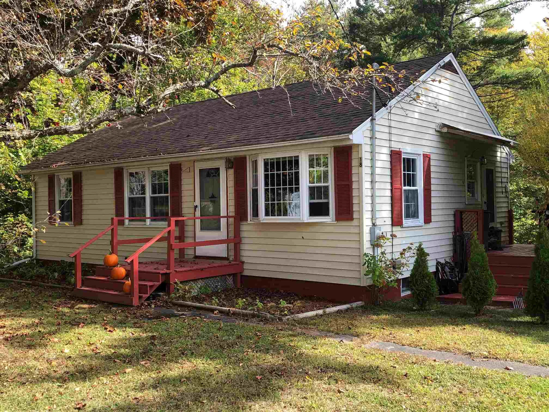 18 Dana Avenue Kittery ME 03904