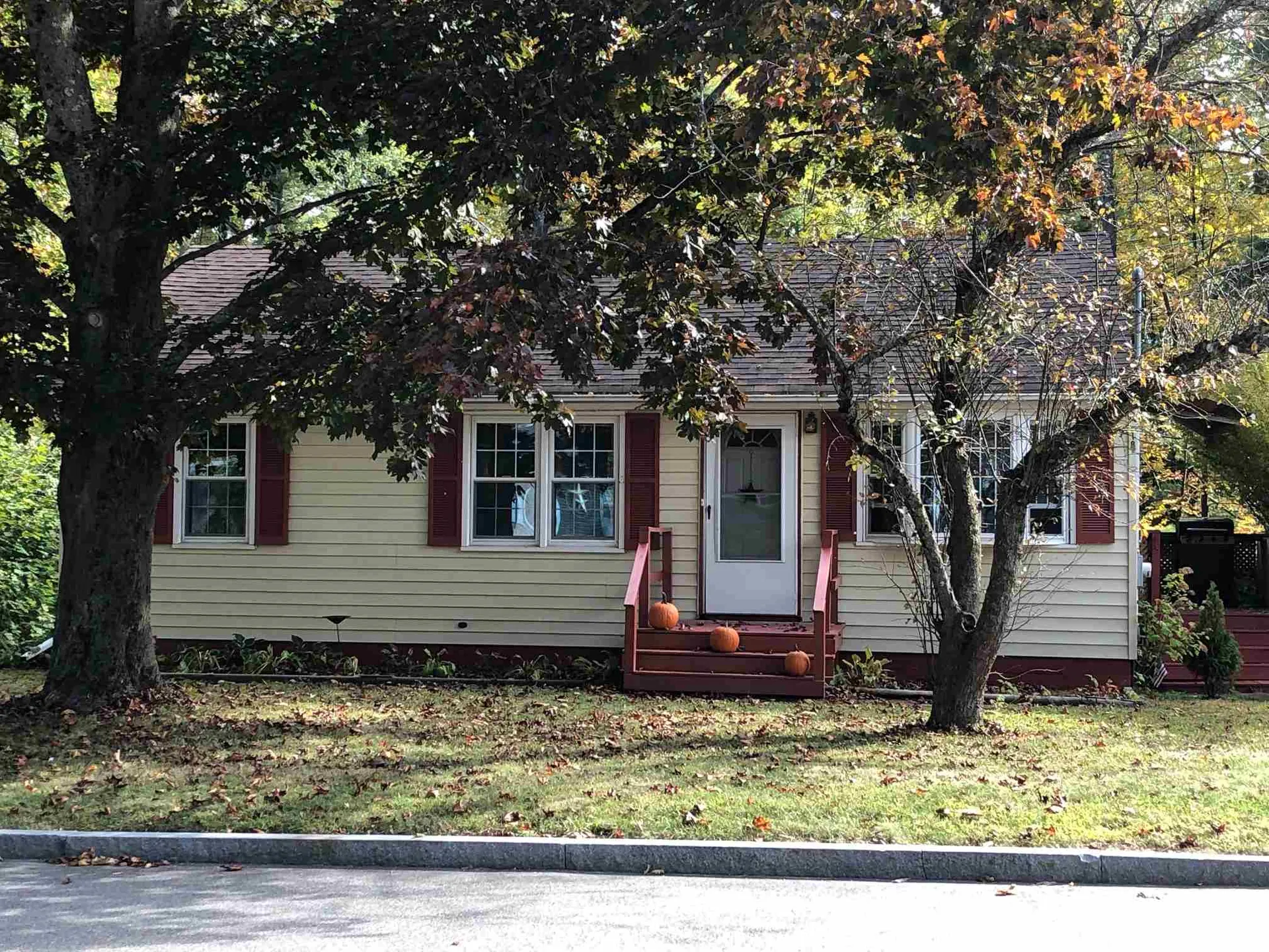 18 Dana Avenue Kittery ME 03904