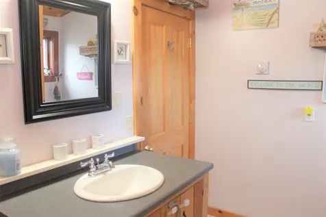 42 Syndicate Street Newport NH 03773