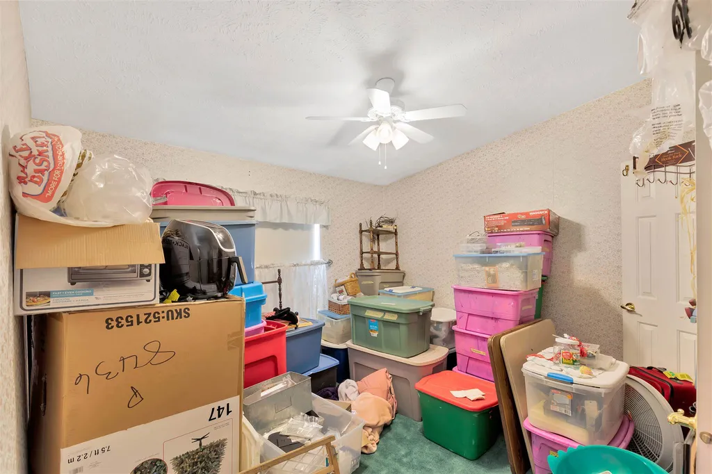 5 Hawaii Lane Rochester NH 03867