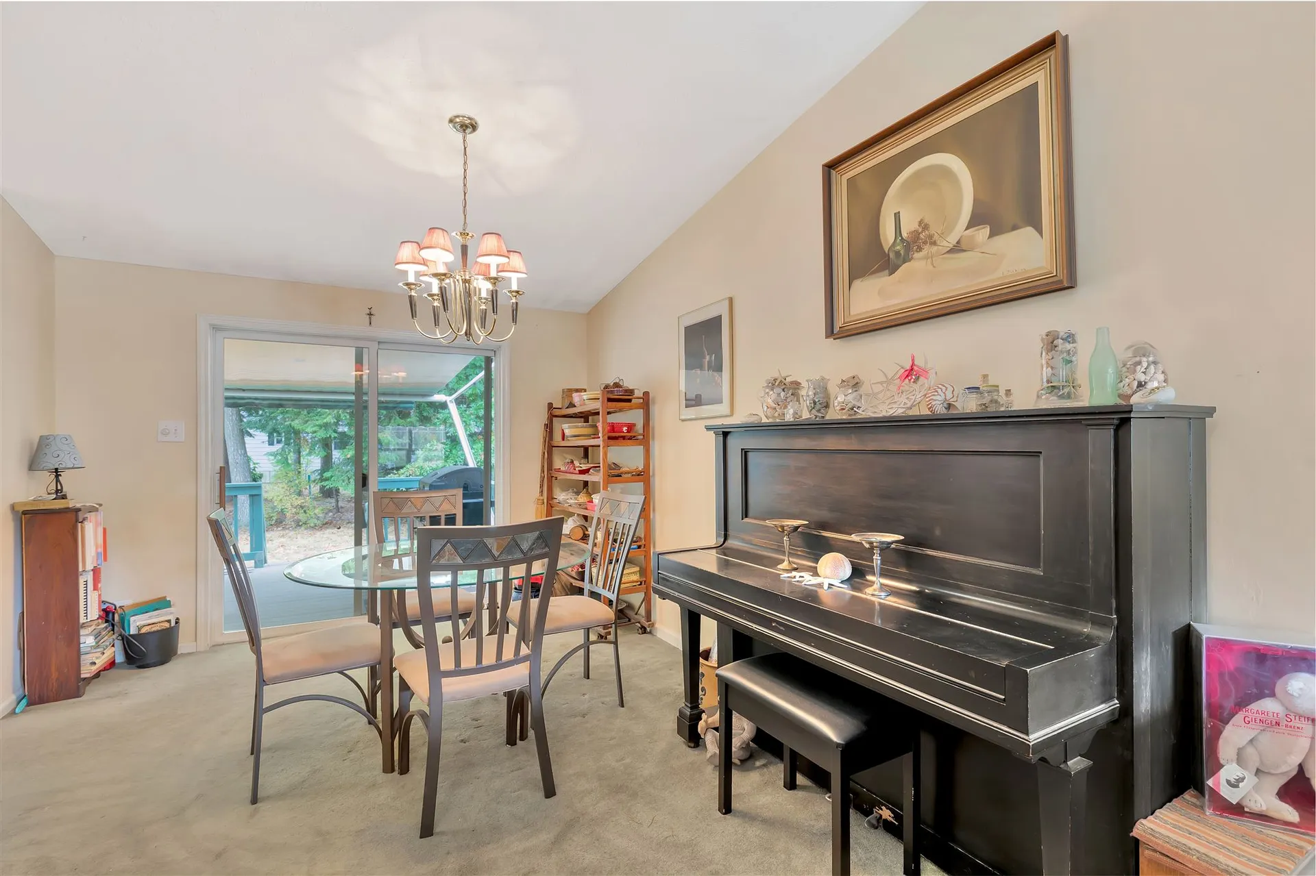 5 Hawaii Lane Rochester NH 03867