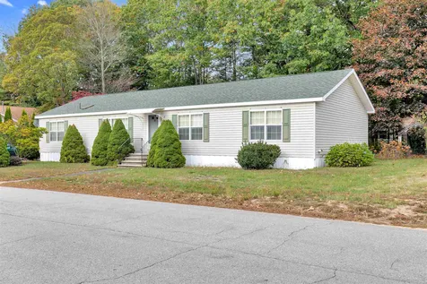5 Hawaii Lane Rochester NH 03867