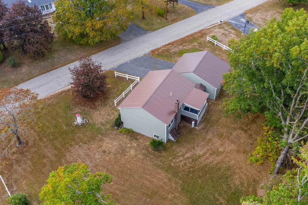 85 Charlie Loop Wells ME 04090