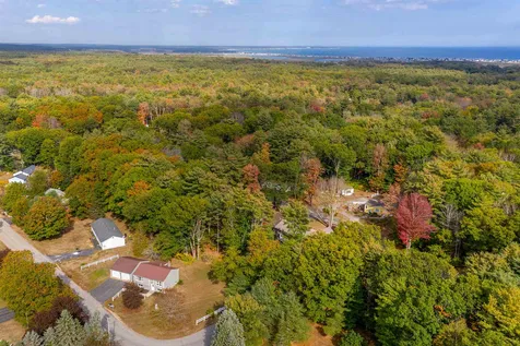 85 Charlie Loop Wells ME 04090