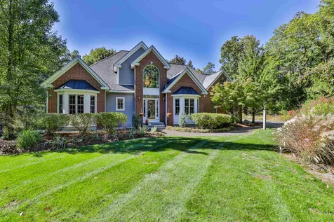 38 Mcquestion Road Merrimack NH 03054