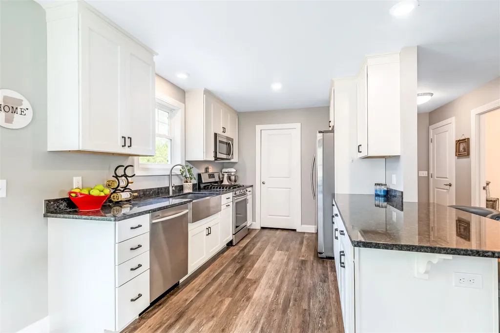 53 Seward Road Colchester VT 05446