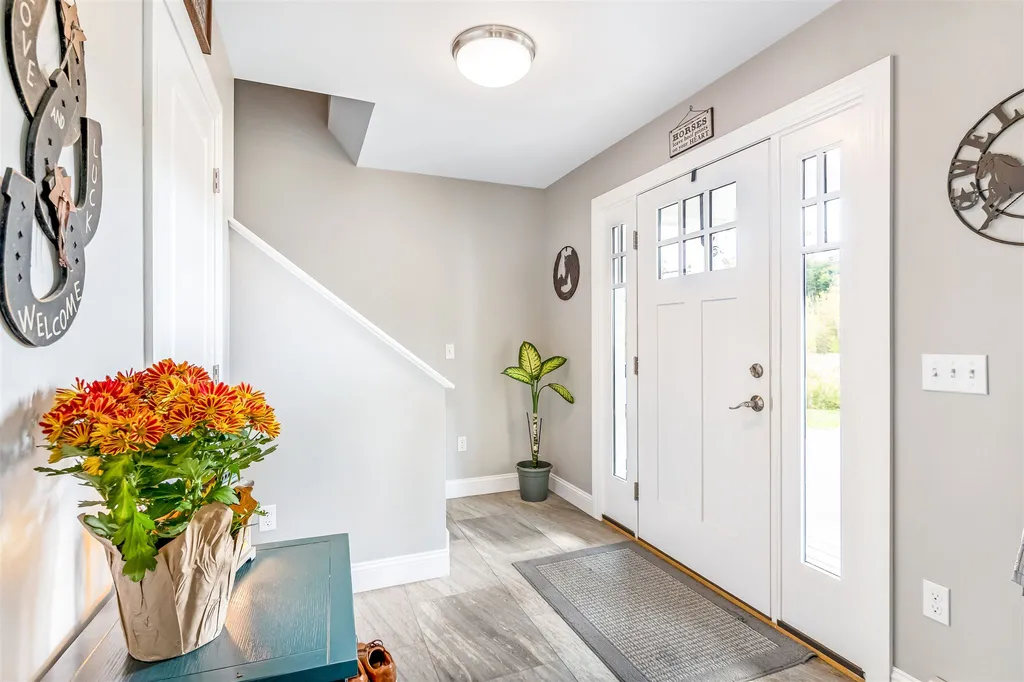 53 Seward Road Colchester VT 05446