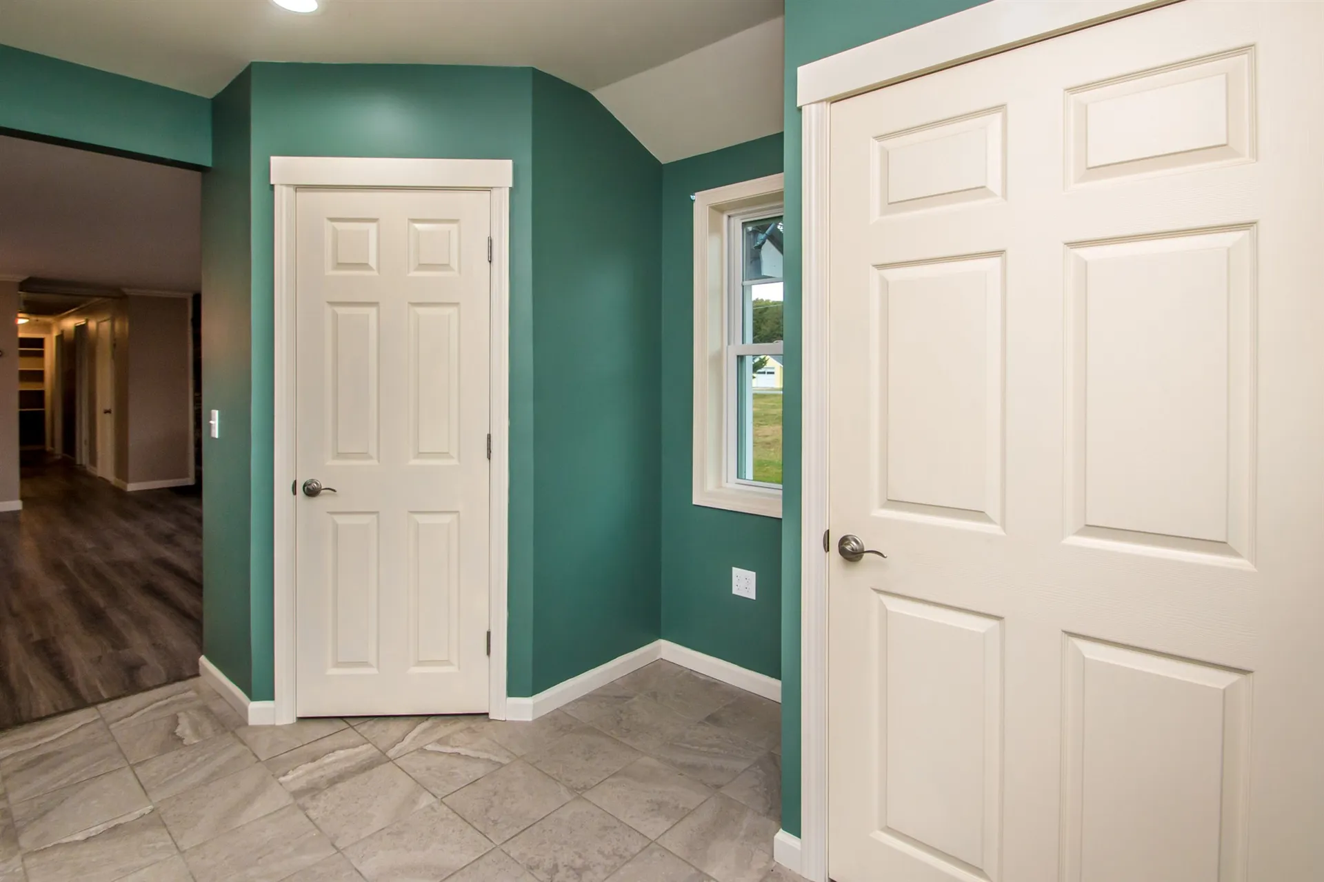 25 Kilkenny Street Lancaster NH 03584