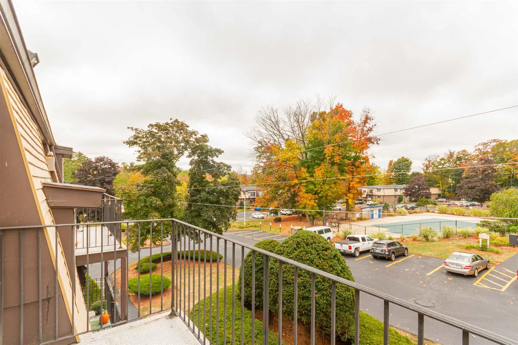 3 Silvestri Circle Derry NH 03038