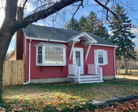 11 Gaffney Street Nashua NH 03060