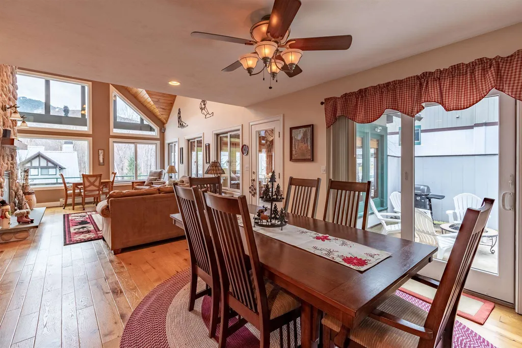 127 Coolidge Falls Road Lincoln NH 03251
