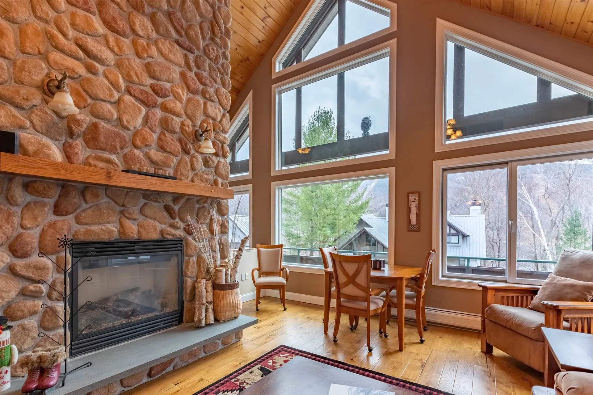 127 Coolidge Falls Road Lincoln NH 03251