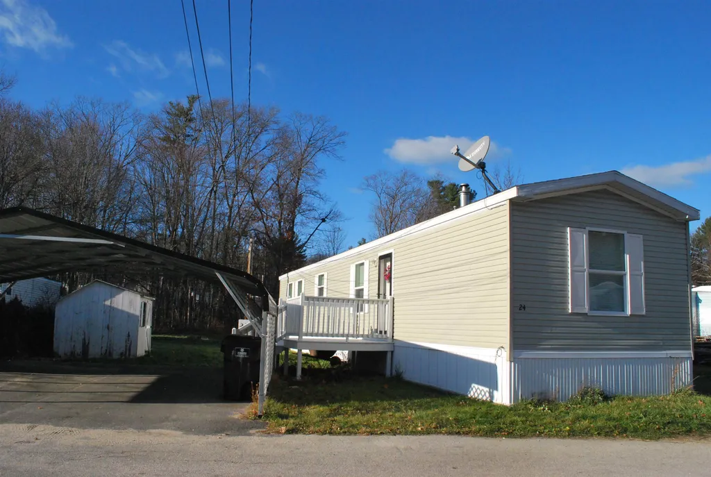 24 Mobile Drive Hudson NH 03051