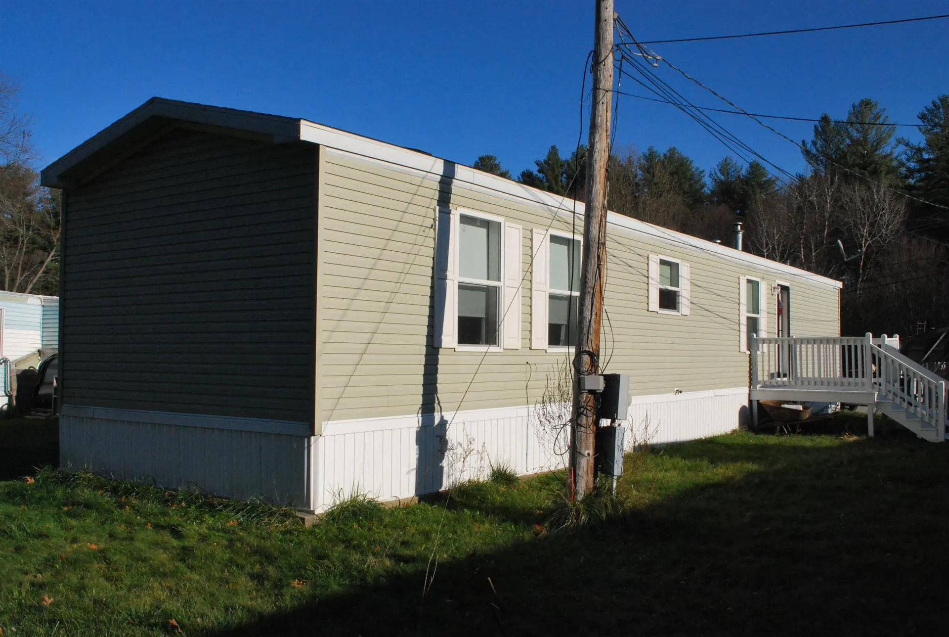 24 Mobile Drive Hudson NH 03051
