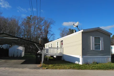 24 Mobile Drive Hudson NH 03051
