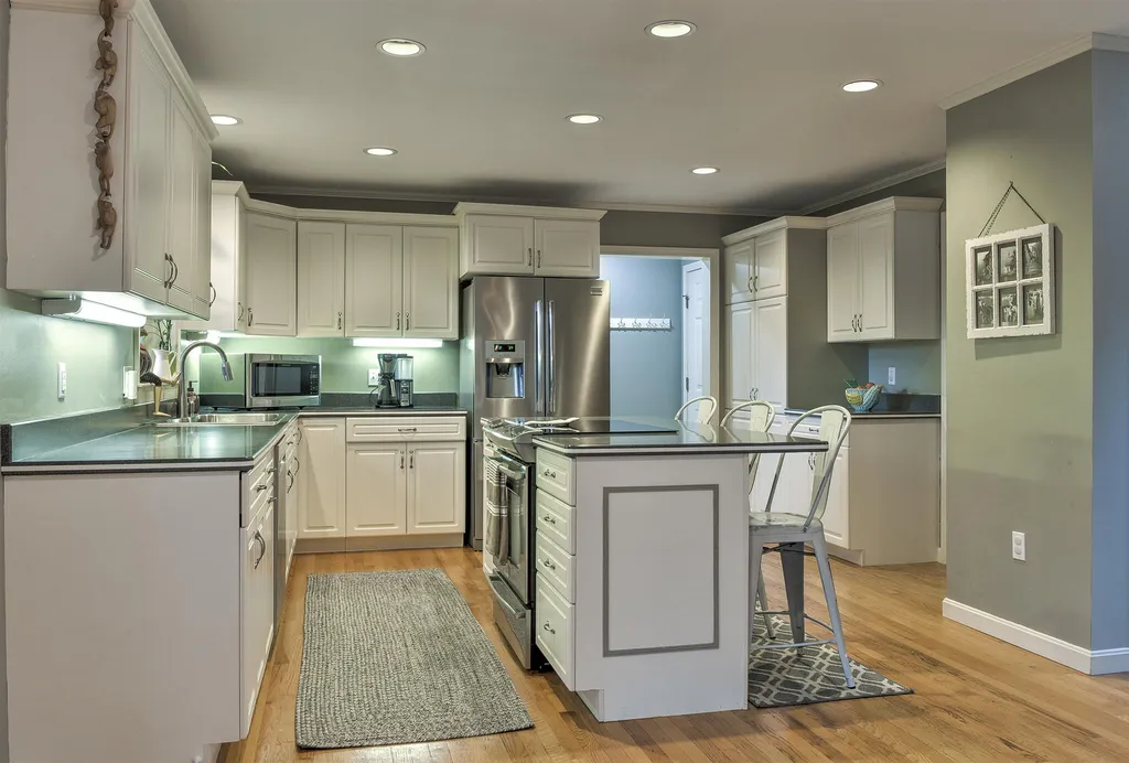14 Cranberry Road Keene NH 03431