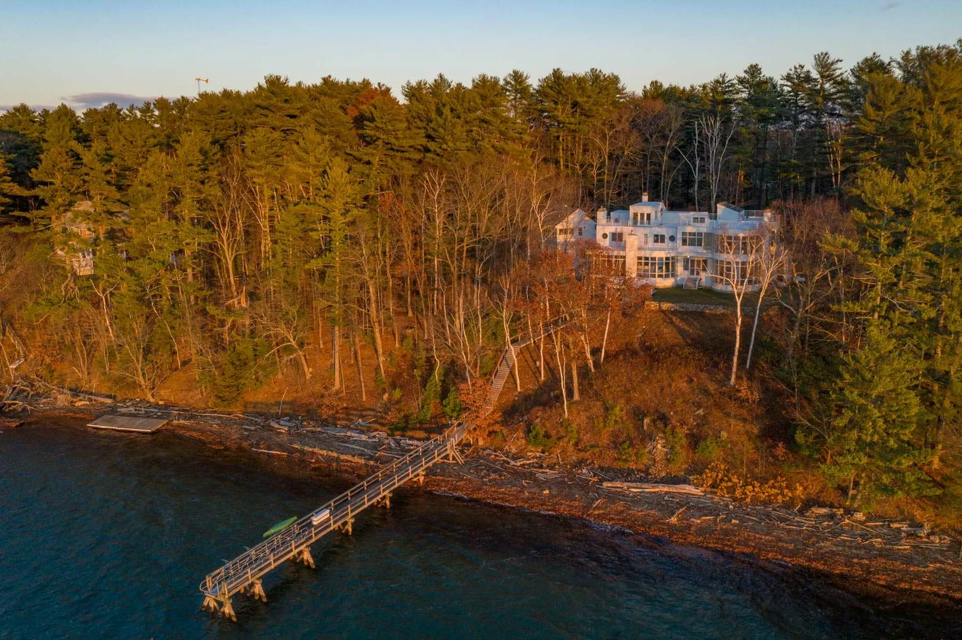 365 Fox Point Road Newington NH 03801