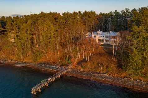 365 Fox Point Road Newington NH 03801