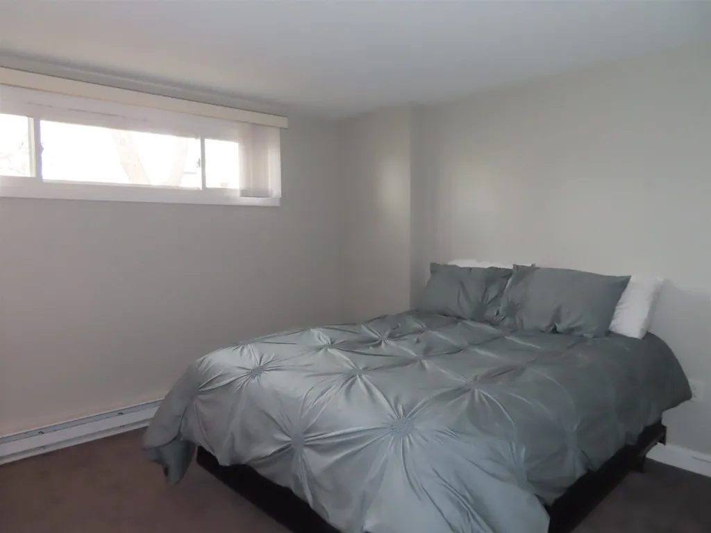 23 Pleasant Street Meredith NH 03253