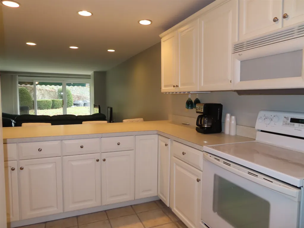 23 Pleasant Street Meredith NH 03253