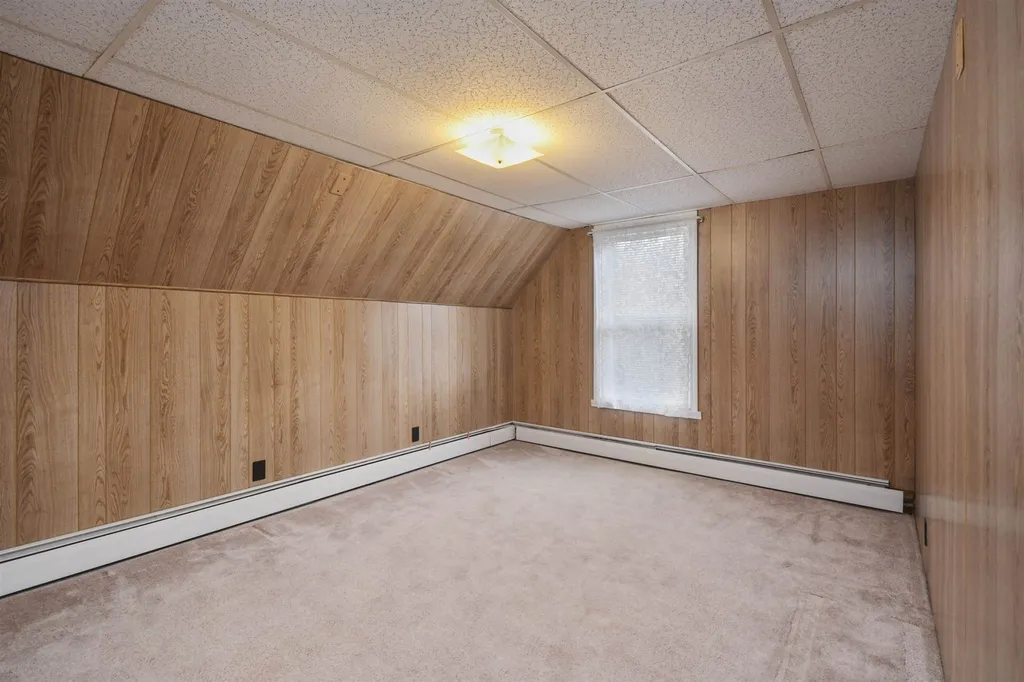 127 Blaine Street Manchester NH 03102