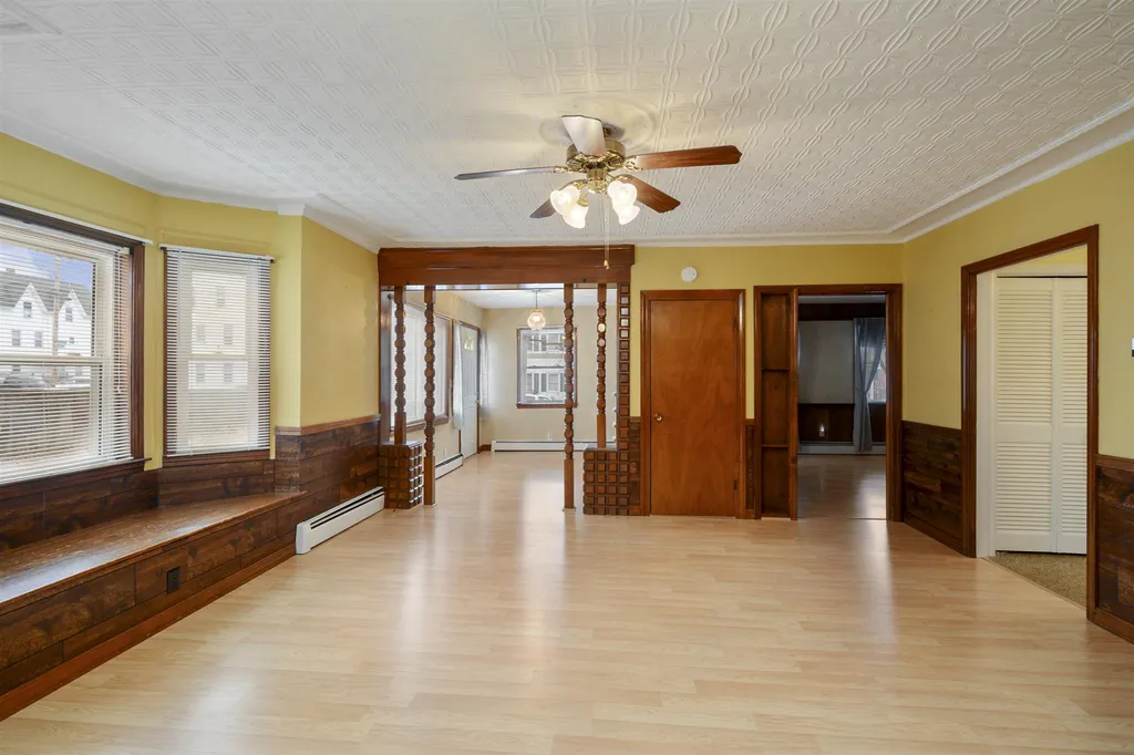 127 Blaine Street Manchester NH 03102