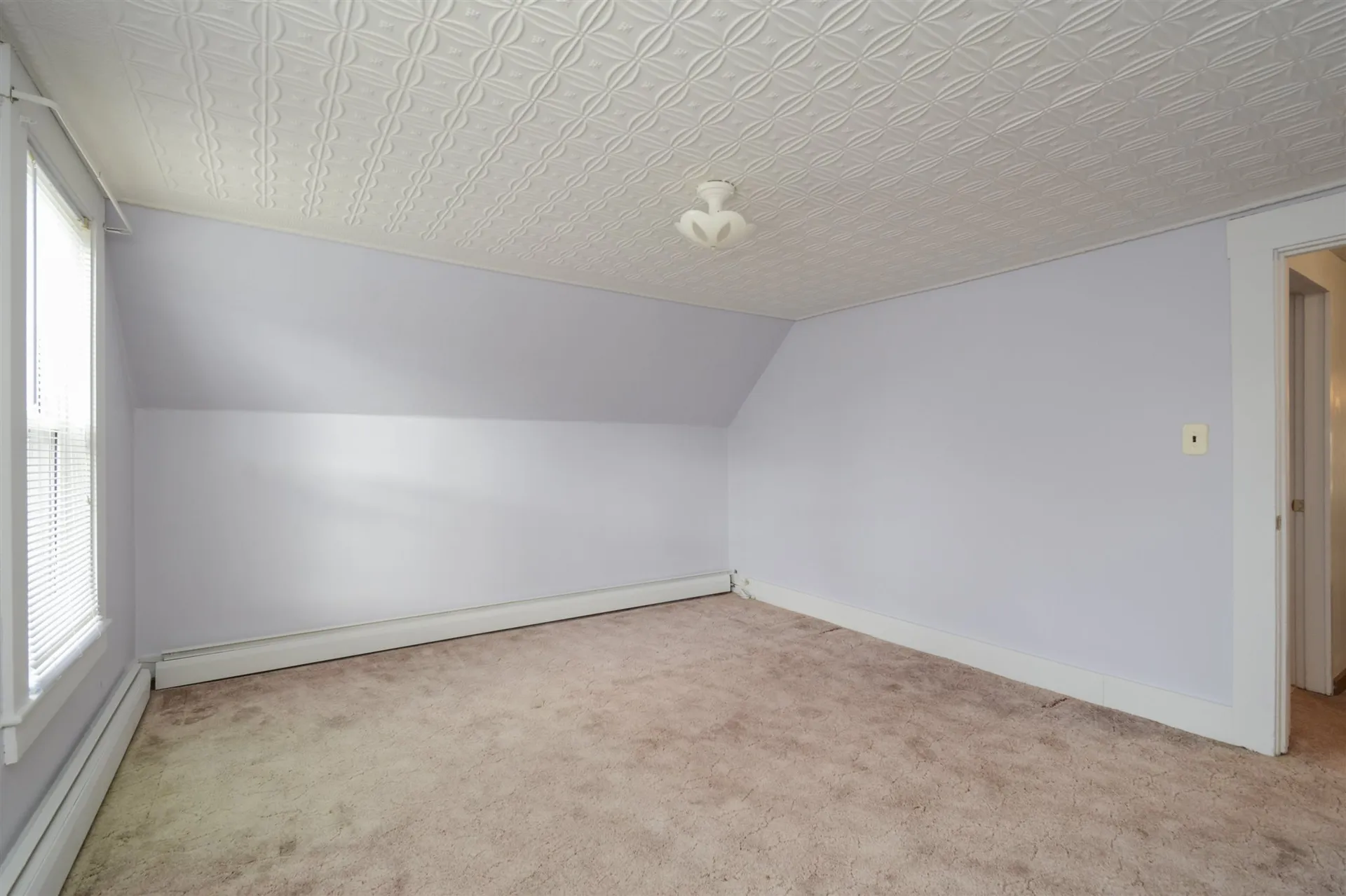 127 Blaine Street Manchester NH 03102
