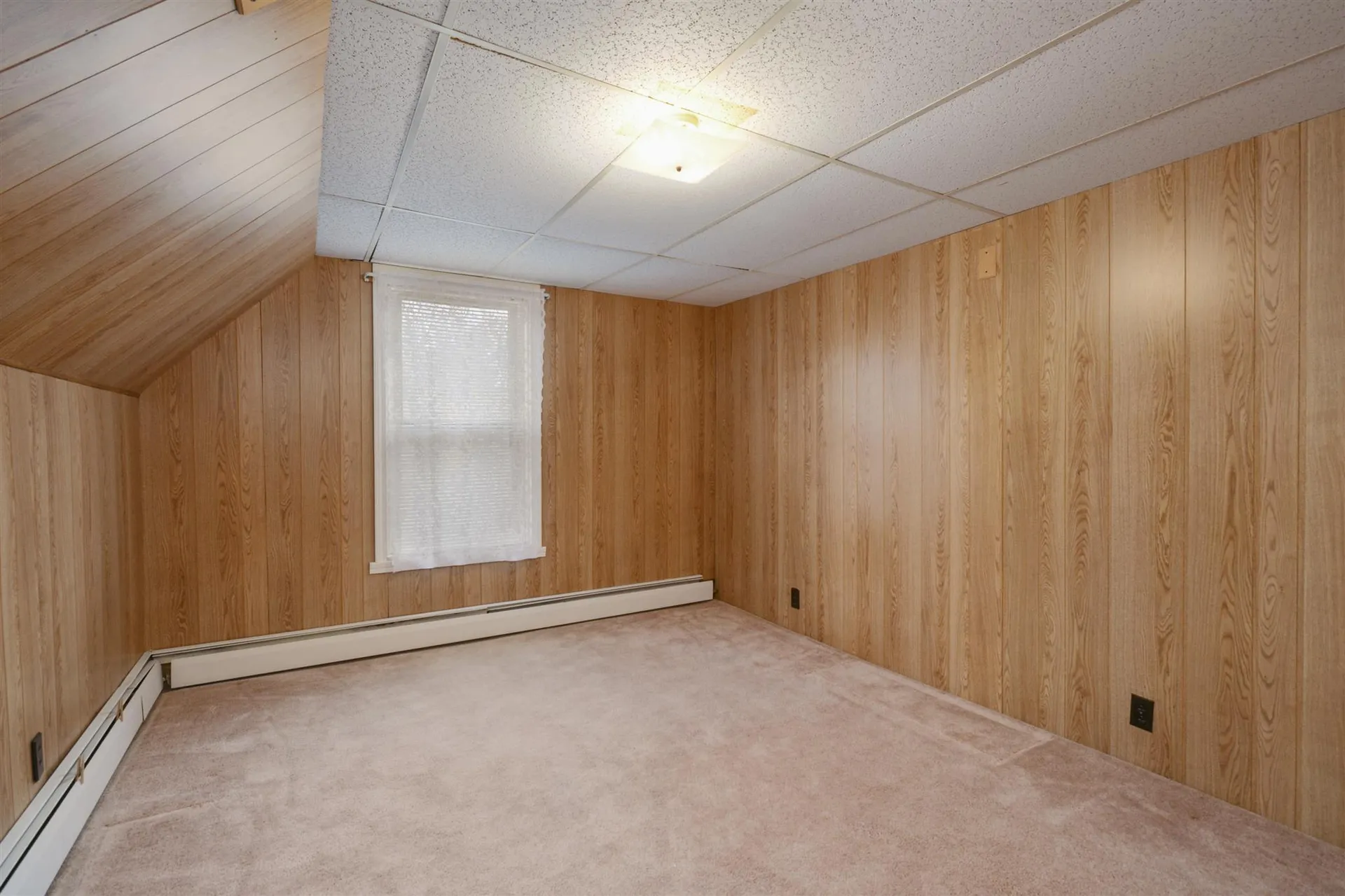 127 Blaine Street Manchester NH 03102