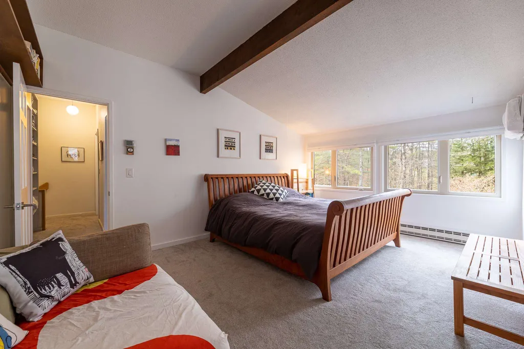 102 Brook Hollow Hanover NH 03755