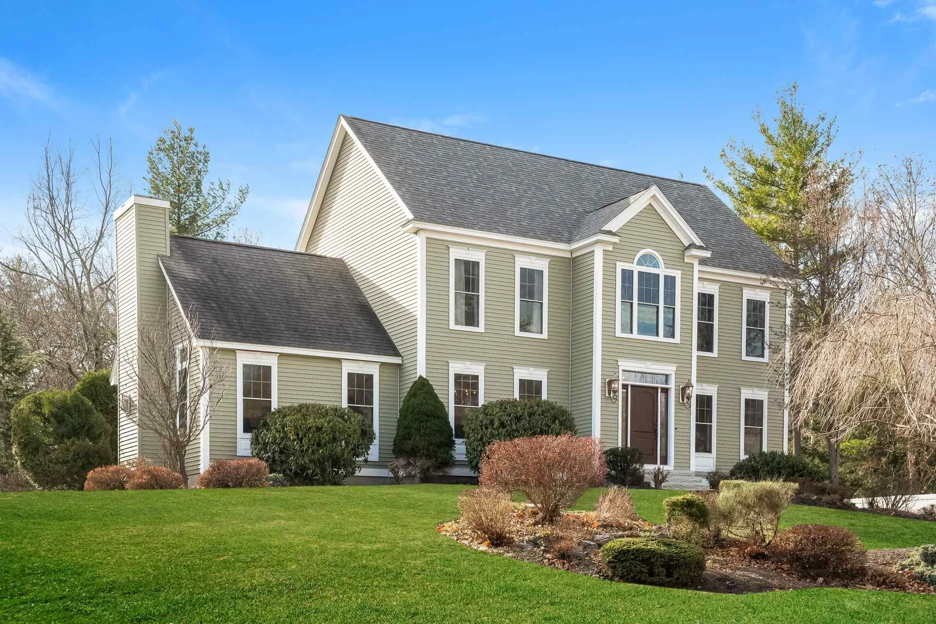81 Searles Road Windham NH 03087
