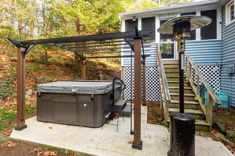 30 Spruce Lane Dover NH 03820