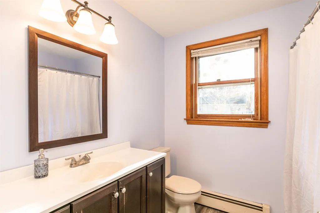 4 Bellflower Circle Concord NH 03303