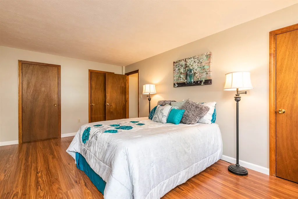 4 Bellflower Circle Concord NH 03303