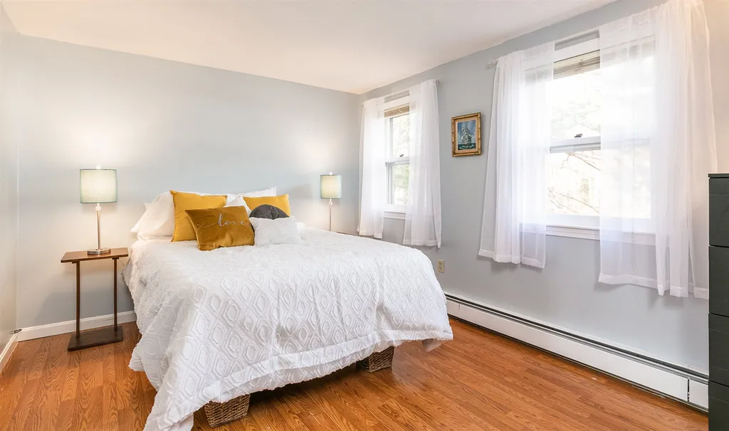 4 Bellflower Circle Concord NH 03303