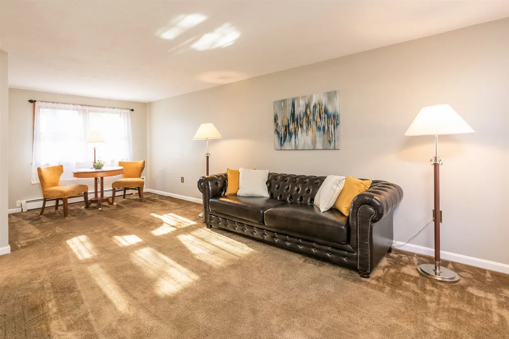 4 Bellflower Circle Concord NH 03303