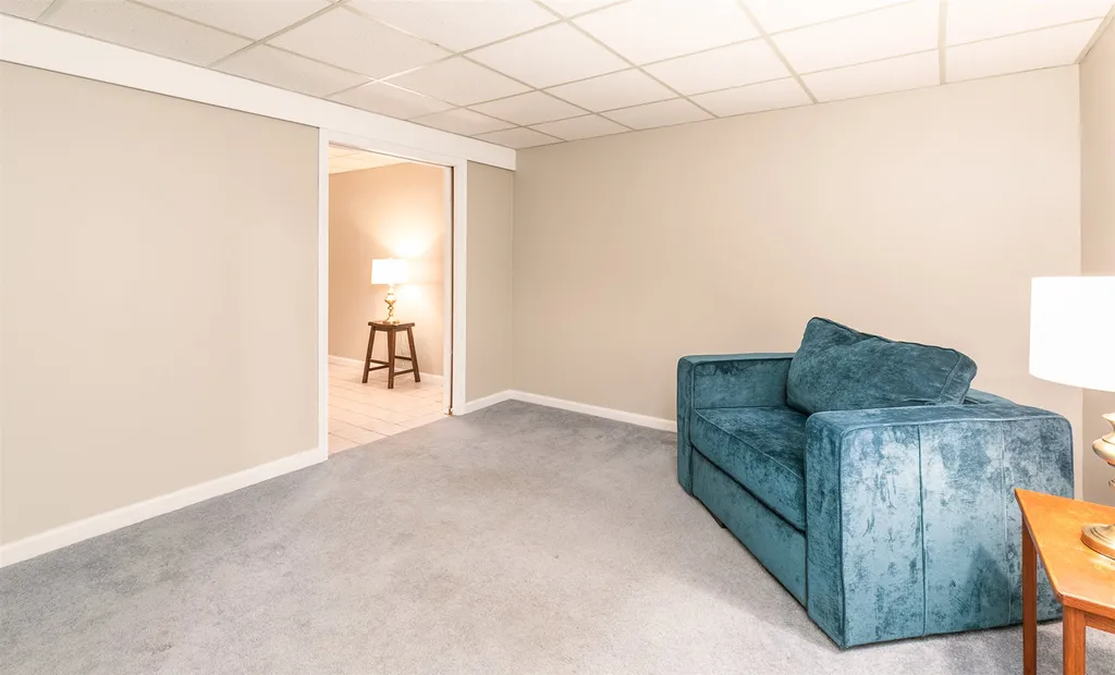 4 Bellflower Circle Concord NH 03303