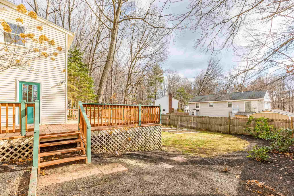 4 Bellflower Circle Concord NH 03303