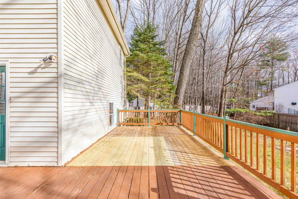 4 Bellflower Circle Concord NH 03303