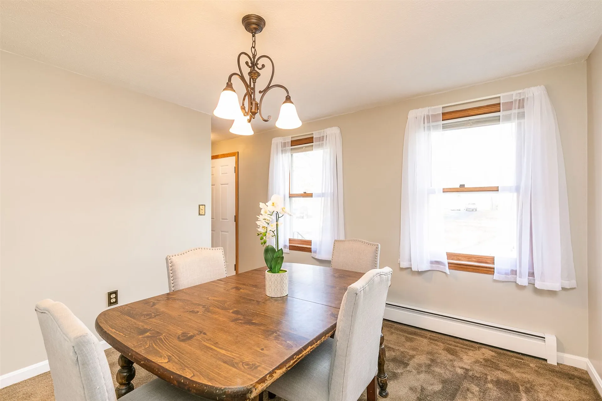 4 Bellflower Circle Concord NH 03303