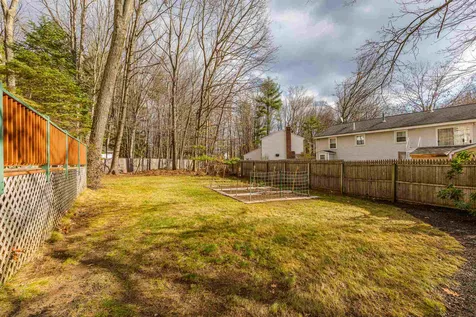 4 Bellflower Circle Concord NH 03303