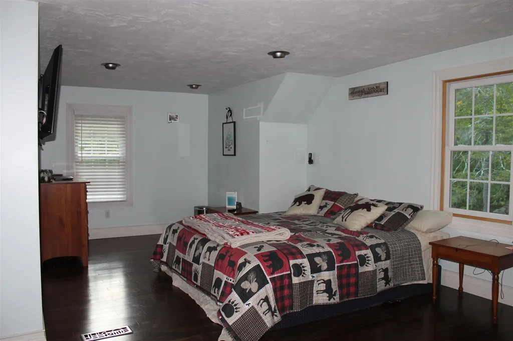 25 Bunker Lane Gilmanton NH 03237