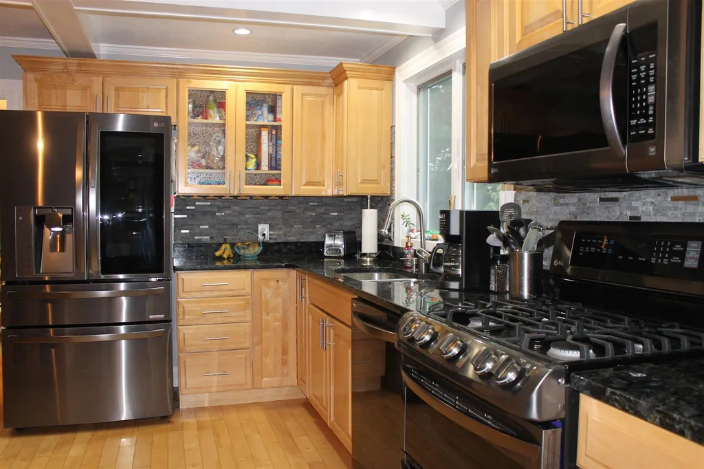 25 Bunker Lane Gilmanton NH 03237