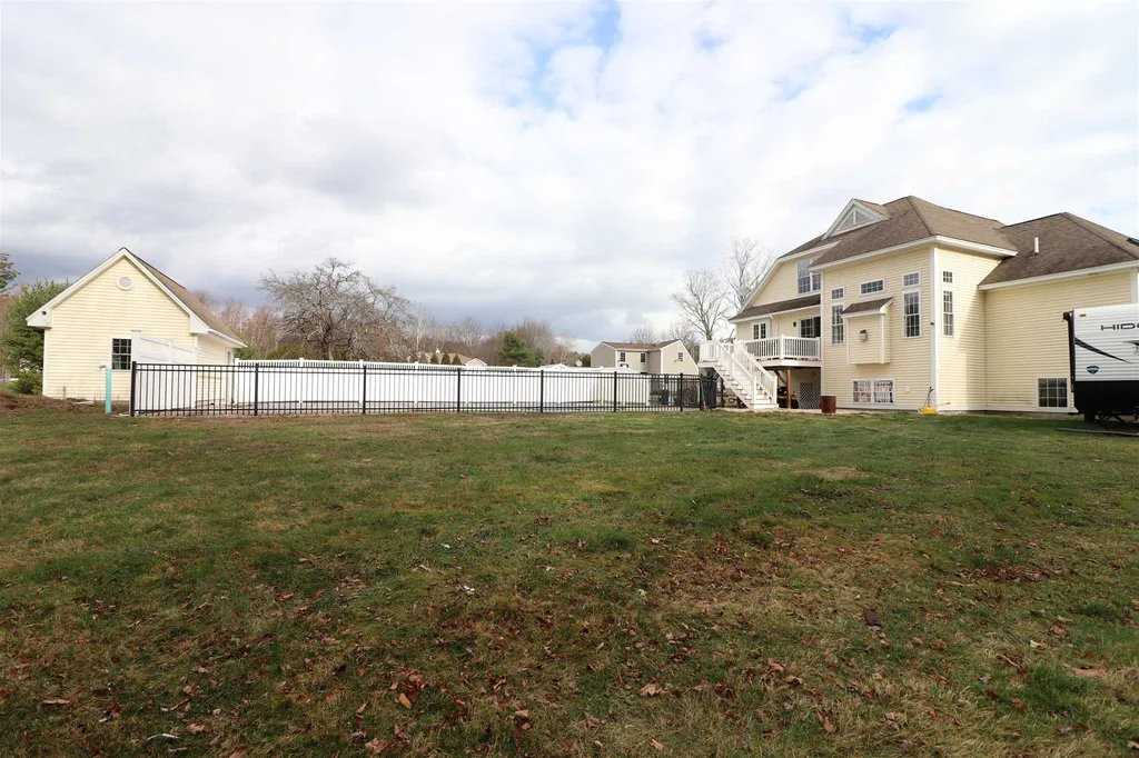 42 Tebbetts Road Rochester NH 03867