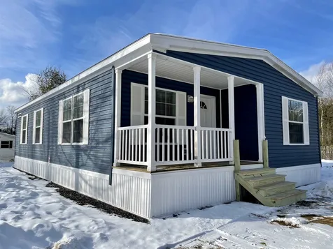 2 Pond Street Loudon NH 03307