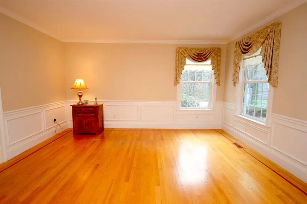 30 Reserve Place Concord NH 03301-7922
